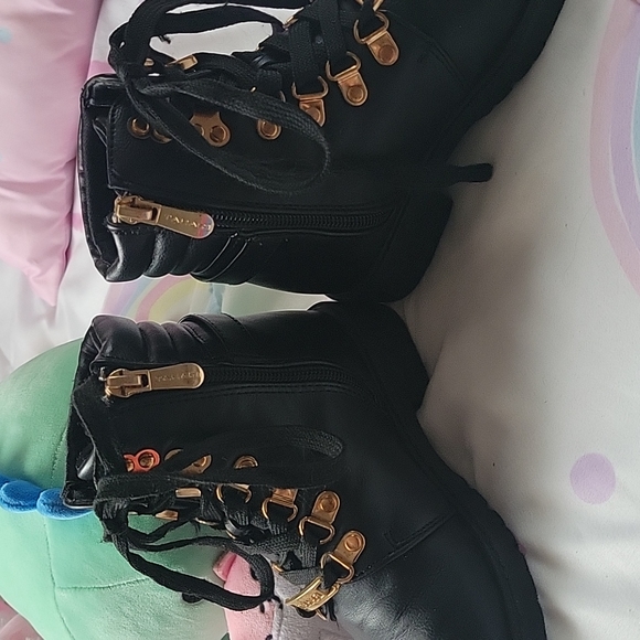 Black Tahari boots, GUC🎉🖤🎊 - Picture 9 of 14